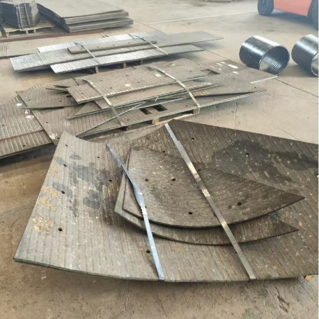 高信鉻復(fù)合8+8耐磨板